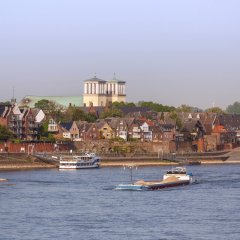 Rees-Ansicht von der Rheinbrücke