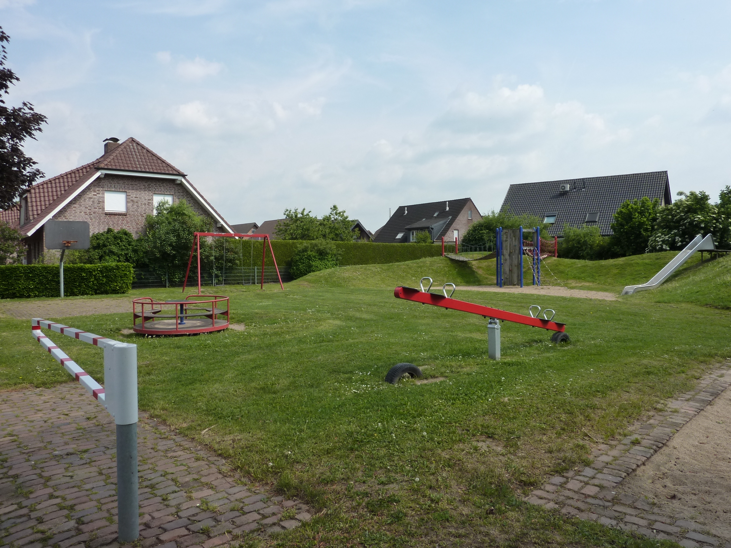 _Spielplatz_Hufschmiedweg.JPG