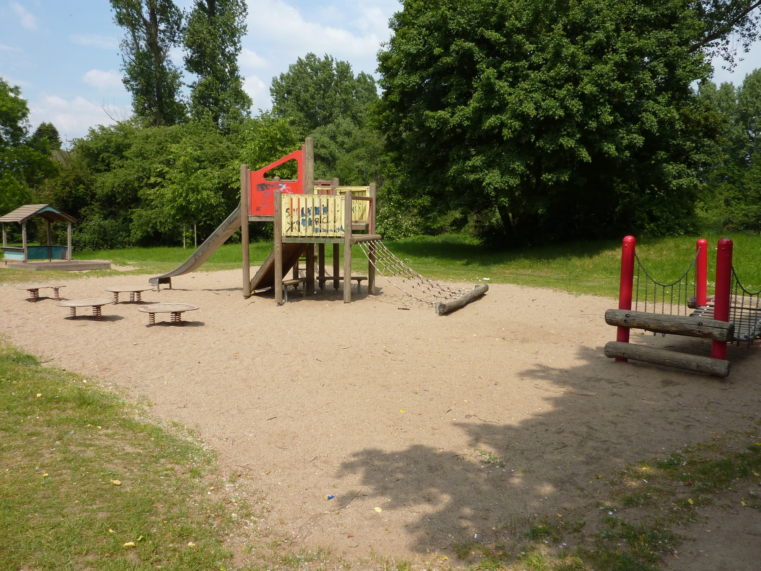 Spielplatz Kirchenrenne Mehr.JPG