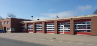 feuerwehrgeraetehaus_rees.jpg